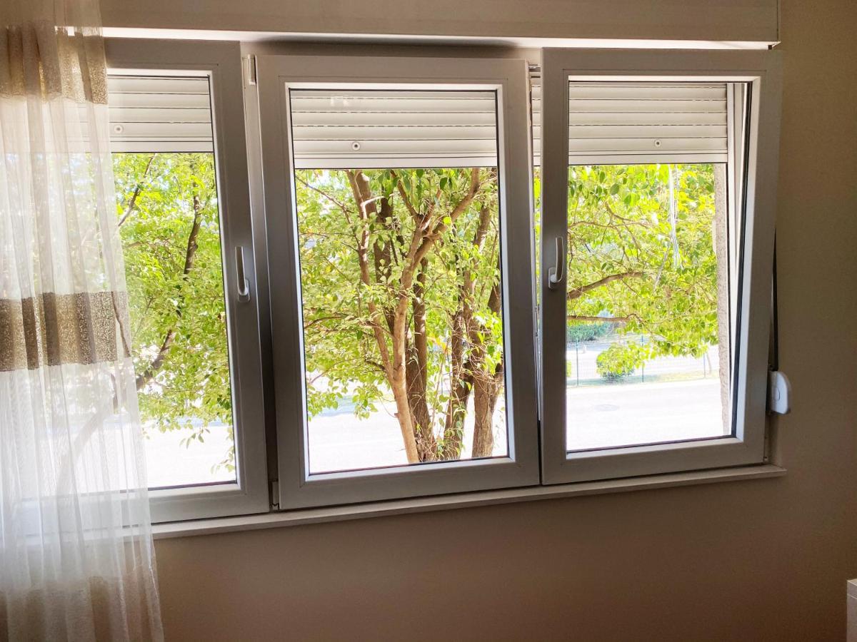 Luxury Apartment פודגוריצה מראה חיצוני תמונה